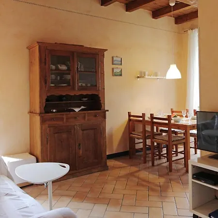 Apartamento Casa Marsilva - In Old Town Centre, Near The Toscolano Maderno